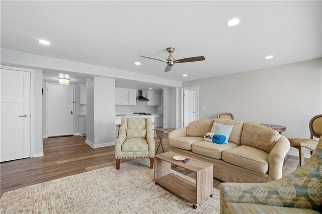 4004 Atlantic Ave Apt 404, Virginia Beach, VA 23451