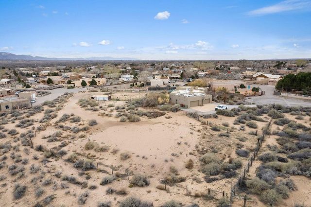 111 kjersti, Corrales, NM 87048