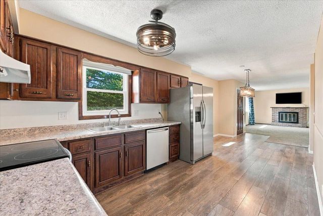14651 MEADOWBROOK Lane, Council Bluffs, IA 51503