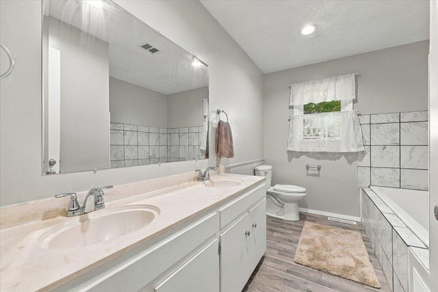 14651 MEADOWBROOK Lane, Council Bluffs, IA 51503
