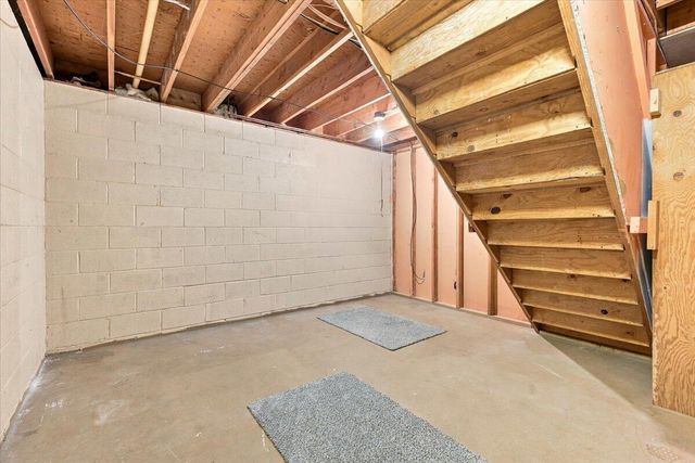 14651 MEADOWBROOK Lane, Council Bluffs, IA 51503