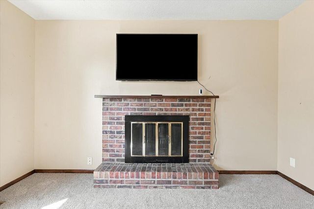 14651 MEADOWBROOK Lane, Council Bluffs, IA 51503