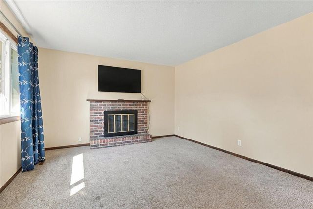 14651 MEADOWBROOK Lane, Council Bluffs, IA 51503