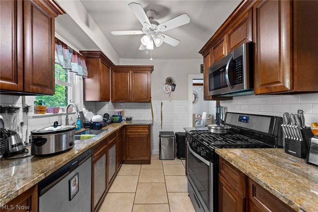 1660 Maple Road, Cleveland Heights, OH 44121