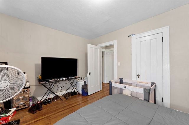 1660 Maple Road, Cleveland Heights, OH 44121