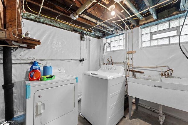 1660 Maple Road, Cleveland Heights, OH 44121