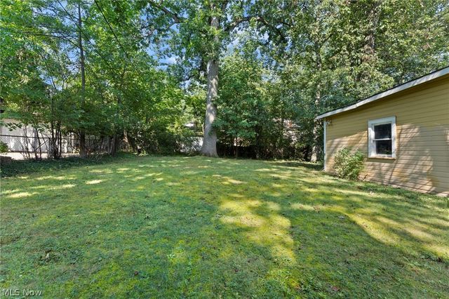 1660 Maple Road, Cleveland Heights, OH 44121