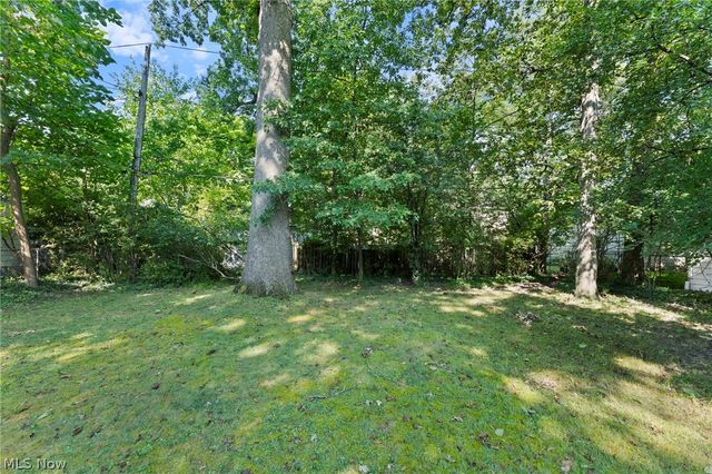 1660 Maple Road, Cleveland Heights, OH 44121