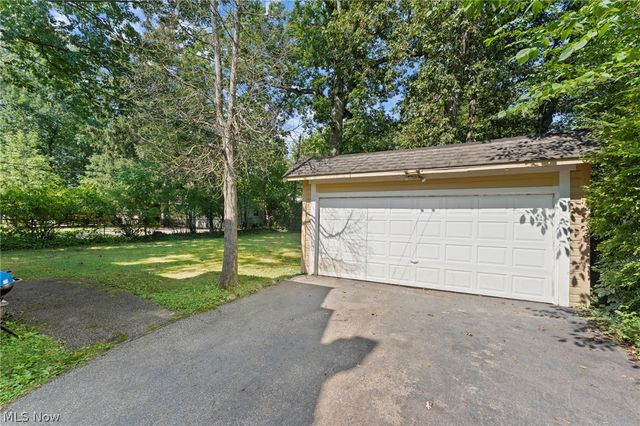 1660 Maple Road, Cleveland Heights, OH 44121