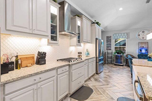 7702 PARADISO DRIVE, Apollo Beach, FL 33572