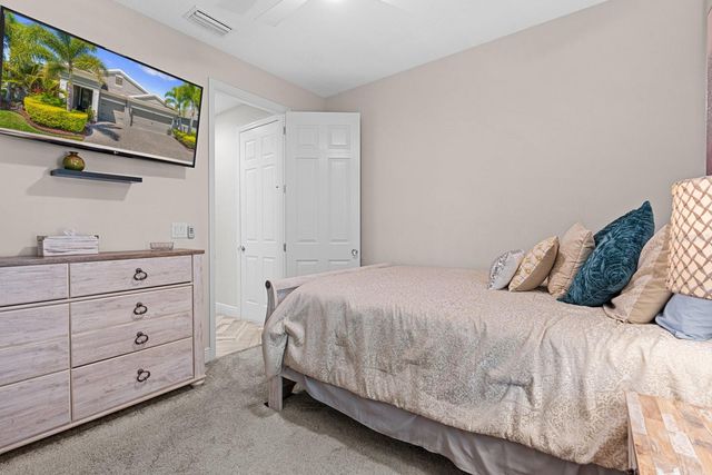 7702 PARADISO DRIVE, Apollo Beach, FL 33572
