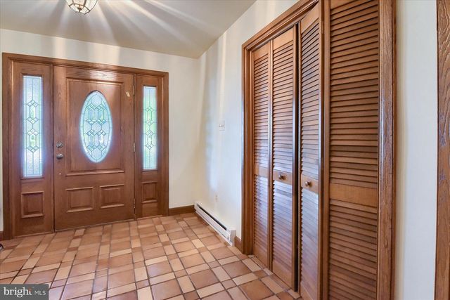 830 KING ST, Palmyra, PA 17078