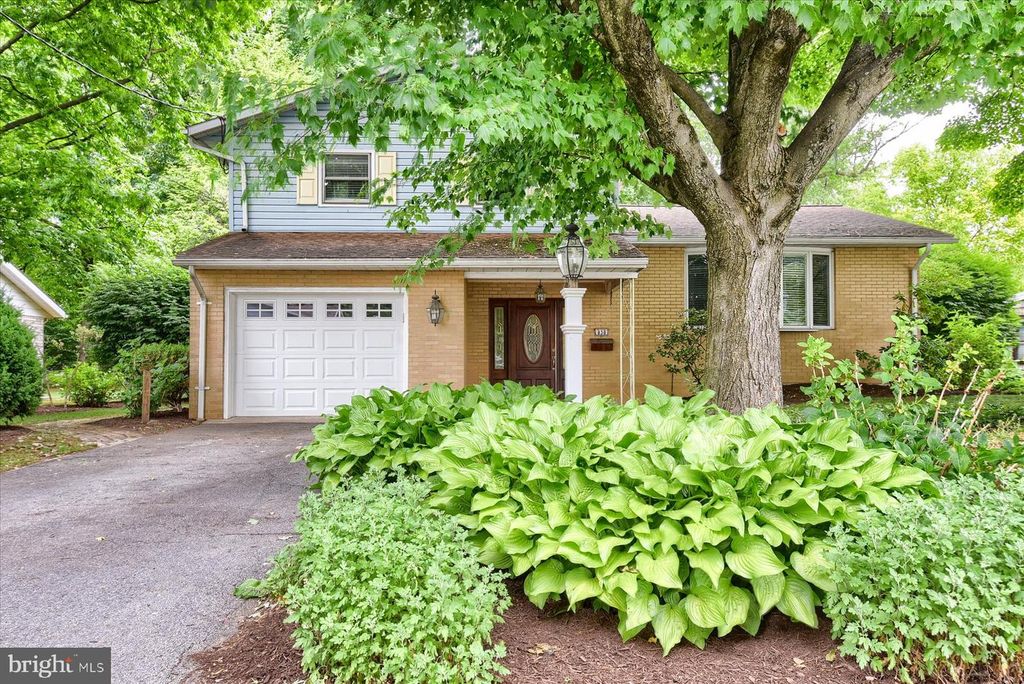 830 KING ST, Palmyra, PA 17078
