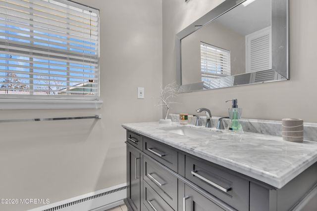 62F Buckingham Drive 100f, Lakewood, NJ 08701