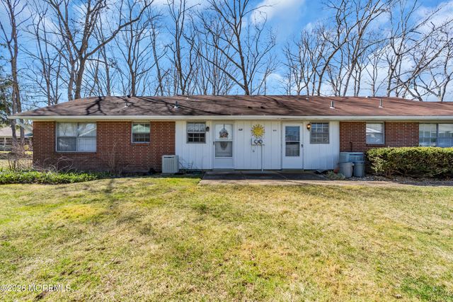 62F Buckingham Drive 100f, Lakewood, NJ 08701