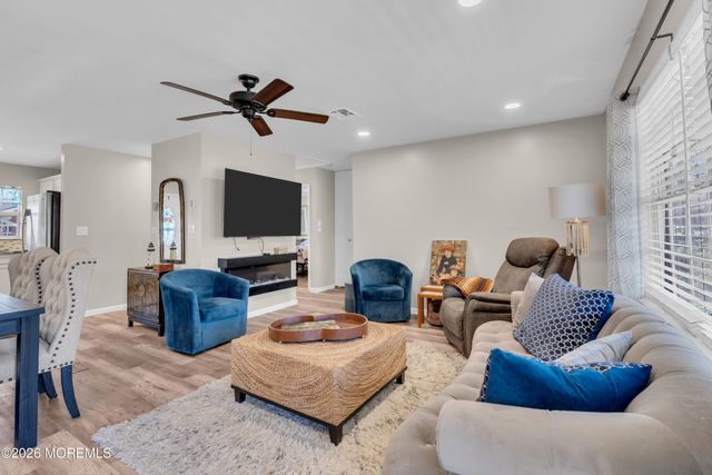 62F Buckingham Drive 100f, Lakewood, NJ 08701