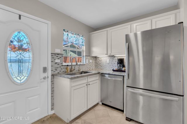 62F Buckingham Drive 100f, Lakewood, NJ 08701