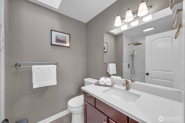 1740 211th Way NE, Sammamish, WA 98074