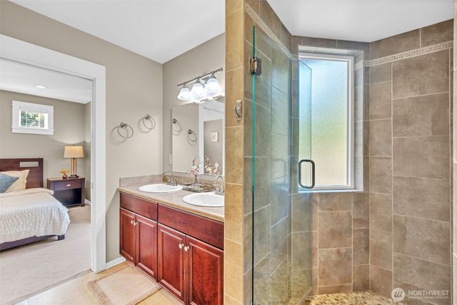 1740 211th Way NE, Sammamish, WA 98074