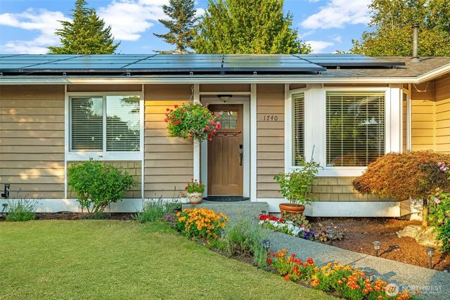 1740 211th Way NE, Sammamish, WA 98074