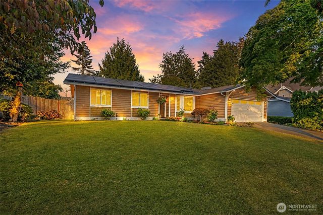 1740 211th Way NE, Sammamish, WA 98074