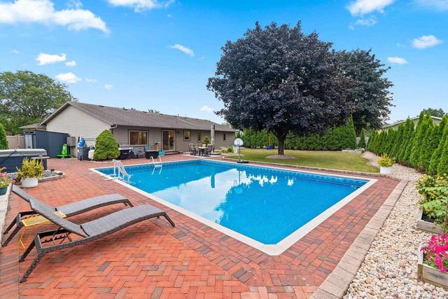 1061 PATRICK COURT, Neenah, WI 54956