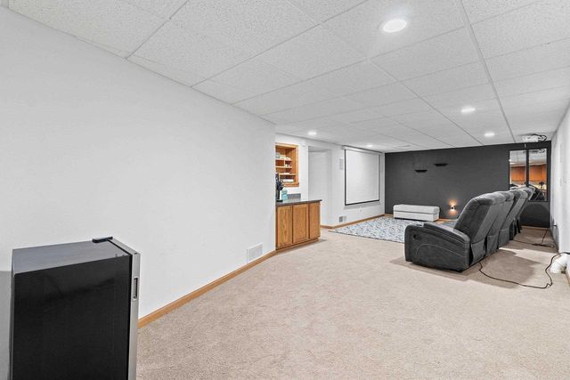 1061 PATRICK COURT, Neenah, WI 54956