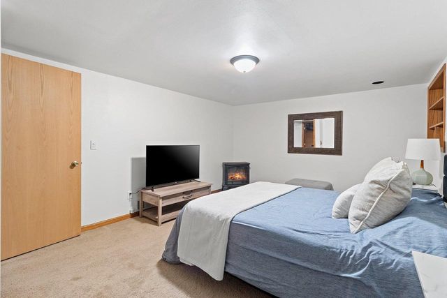 1061 PATRICK COURT, Neenah, WI 54956