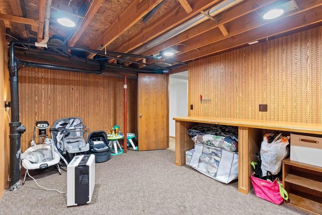 1061 PATRICK COURT, Neenah, WI 54956