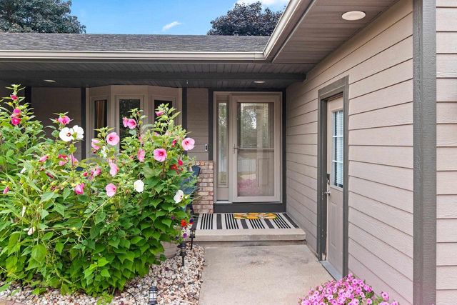 1061 PATRICK COURT, Neenah, WI 54956
