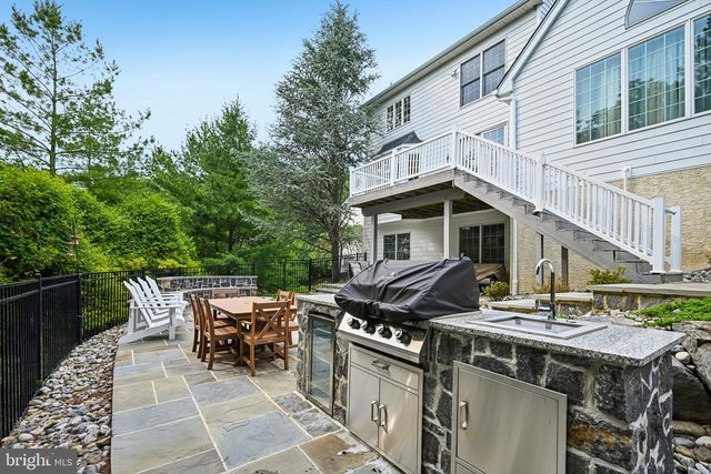 11 DEVONSHIRE CT, Wilmington, DE 19807