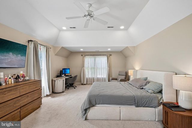 11 DEVONSHIRE CT, Wilmington, DE 19807
