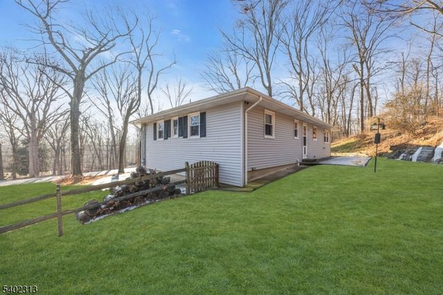 128 Old Croton Rd, Raritan Twp., NJ 08822