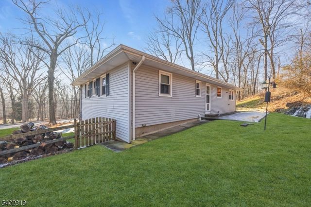 128 Old Croton Rd, Raritan Twp., NJ 08822