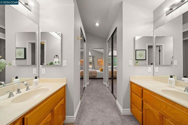 718 Anizumne Ct, Clayton, CA 94517