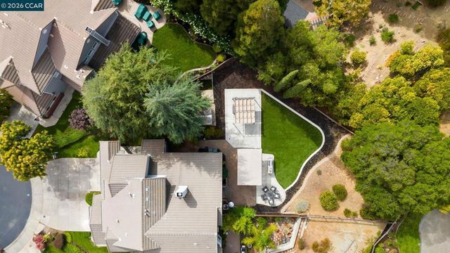 718 Anizumne Ct, Clayton, CA 94517
