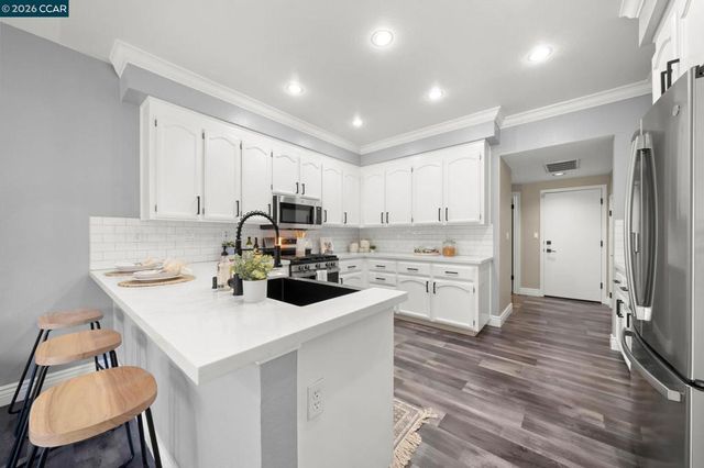 718 Anizumne Ct, Clayton, CA 94517