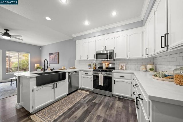 718 Anizumne Ct, Clayton, CA 94517