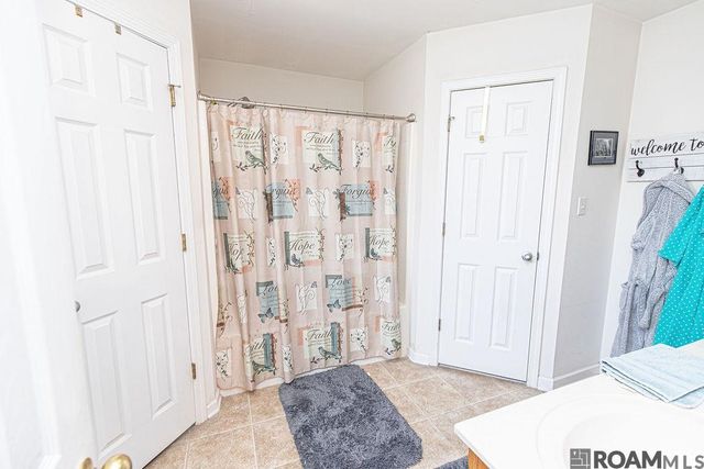 12437 Havenwood Dr, Denham Springs, LA 70726