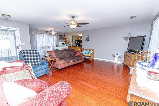 12437 Havenwood Dr, Denham Springs, LA 70726