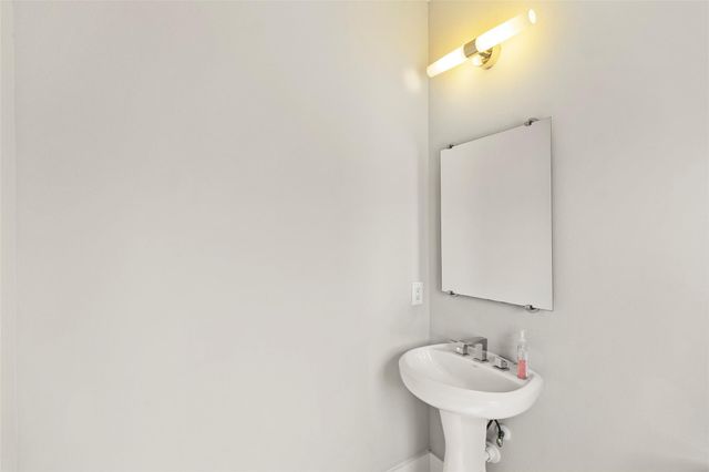 1613 Wheeler Street A, Houston, TX 77004