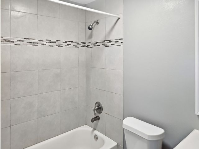 110 Ramsey Avenue, Cleburne, TX 76031