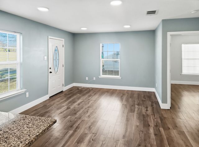 110 Ramsey Avenue, Cleburne, TX 76031