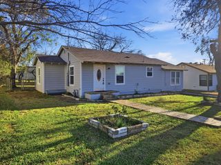 110 Ramsey Avenue, Cleburne, TX 76031