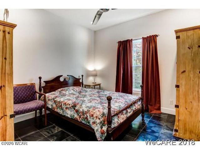 2974 Autumn Leaves Court, Lima, OH 45805