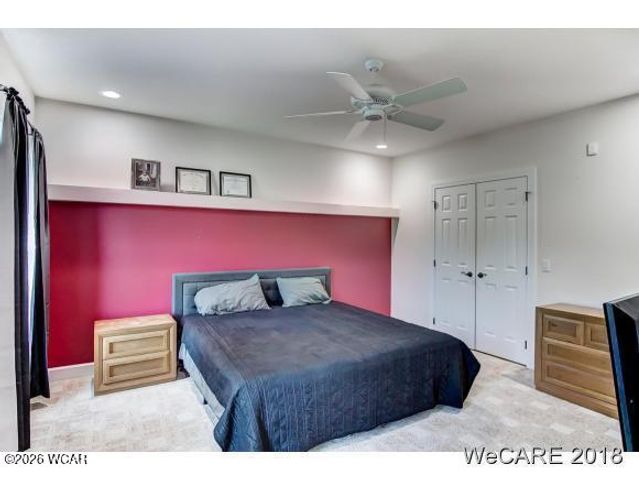 2974 Autumn Leaves Court, Lima, OH 45805