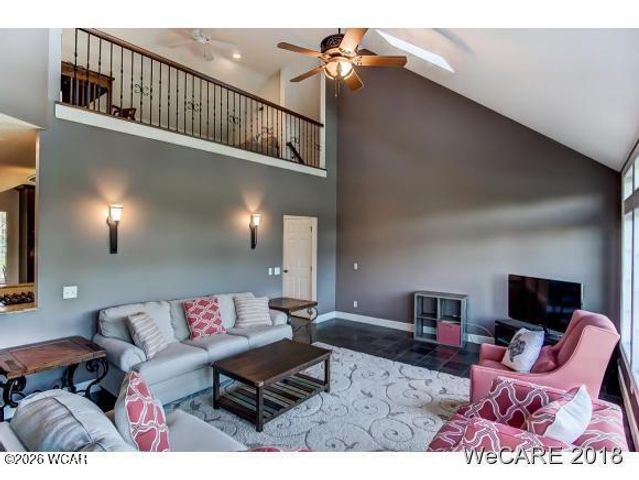 2974 Autumn Leaves Court, Lima, OH 45805