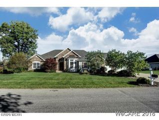 2974 Autumn Leaves Court, Lima, OH 45805