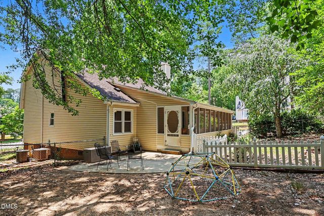 302 Hutchins Drive, Garner, NC 27529