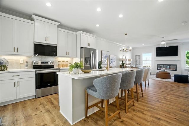 1113 Cam WAY, Virginia Beach, VA 23454